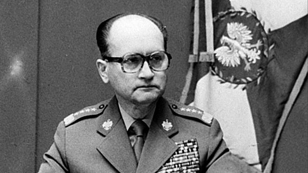 Wojciech Jaruzelski ogłasza stan wojenny