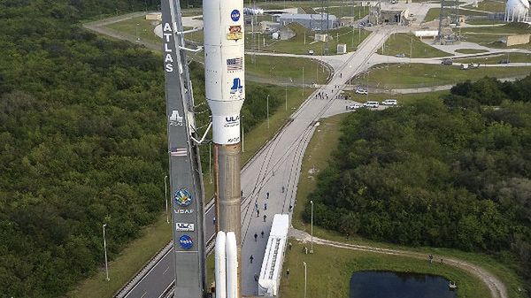 Rakieta Atlas V przed startem