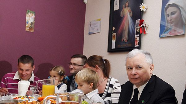 Prezes Prawa i Sprawiedliwości Jarosław Kaczyński w gościnie u państwa Króliczków
