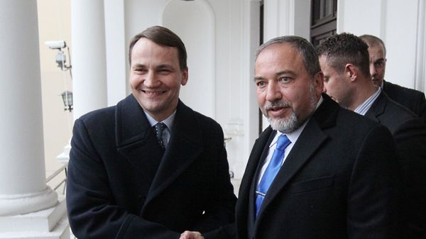 Minister spraw zagranicznych RP Radosław Sikorski i minister spraw zagranicznych Izraela Avigdor Liberman