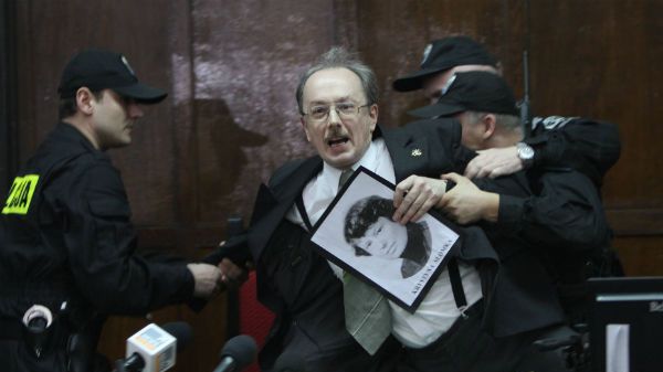 Adam Słomka przed ogłoszeniem wyroku w procesie w sprawie stanu wojennego