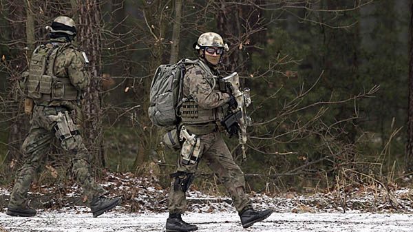 Komandosi na poligonie w Polsce