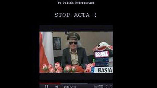 Zaatakowana przez hakerów strona główna serwisu internetowego kancelarii premiera www.kprm.gov.pl