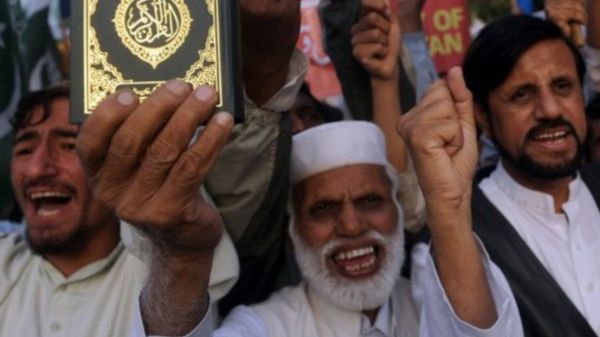 Według pakistańskiego prawa za obrazę Koranu grozi nawet kara śmierci