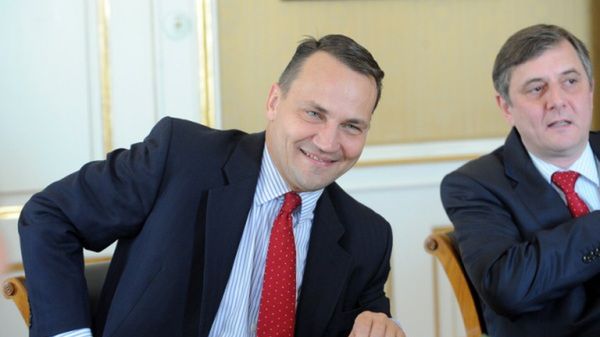 Szef MSZ Radosław Sikorski
