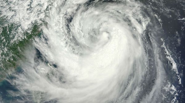 Zdjęcie satelitarne tajfunu Haikui