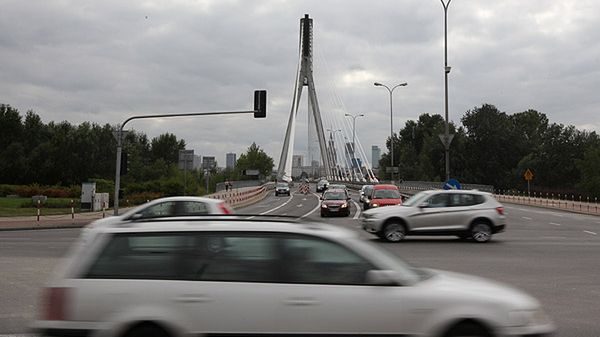Most Świętokrzyski został w czwartek otwarty po wtorkowej awarii na budowie stacji metra