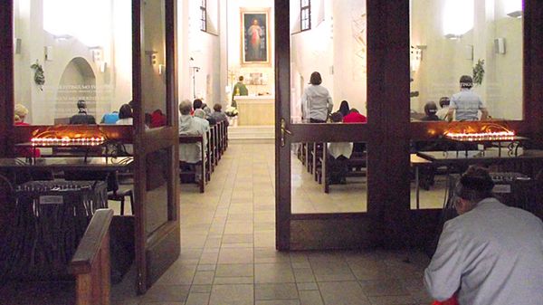 Polskim turystom nie pozwolono pomodlić się przed obrazem "Jezu ufam Tobie"