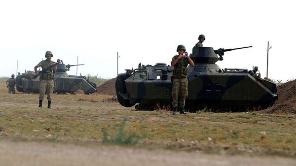 Turecka armia w pobliżu granicy z Syrią