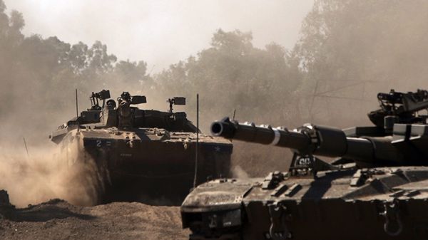 Izraelskie czołgi podczas ćwiczeń wojskowych na Wzgórzach Golan