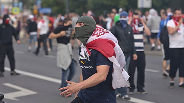 Pseudokibice przed meczem Polska-Rosja
