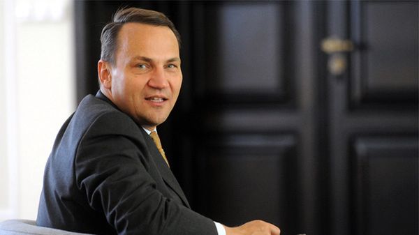 Radosław Sikorski, minister spraw zagranicznych