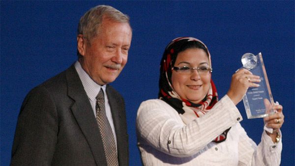 Janusz Onyszkiewicz i Esraa Abdel Fattah, laureatka Freedom Awards z 2011 roku