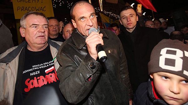 Paweł Kukiz wśród górników i ich rodzin protestujących w Bytomiu