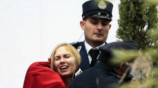 Protest aktywistek Femenu w Watykanie