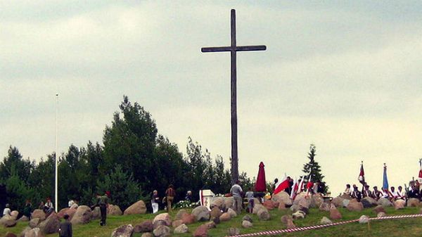 Pomnik ofiar obławy augustowskiej