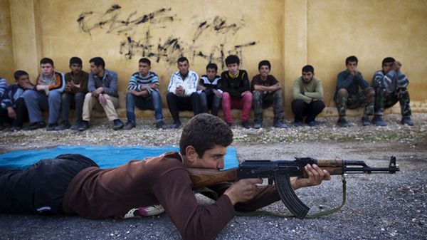 Wojskowe szkolenie dla nieletnich rebeliantów w Syrii