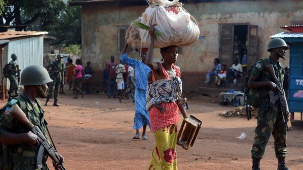Żołnierze sił pokojowych w Bangi