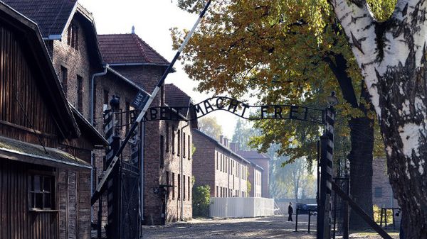 Wejście do byłego obozu Auschwitz