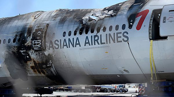 Boeing 777-200 kompanii Asiana Airlines rozbił się w czasie lądowania