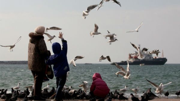Rosyjski statek blokujący port w Sewastopolu