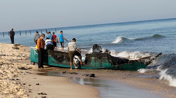 Jedna ze zniszczonych łodzi