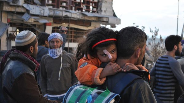 Cywile ewakuowani z Hims