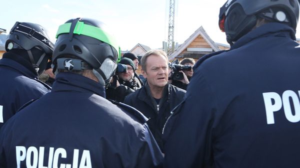 Donald Tusk na spotkaniu z policjantami na stoku Kotelnicy Białczańskiej