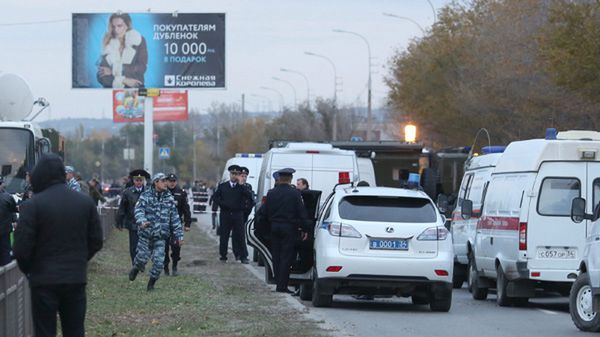 Służby na miejscu zamachu w Wołgogradzie