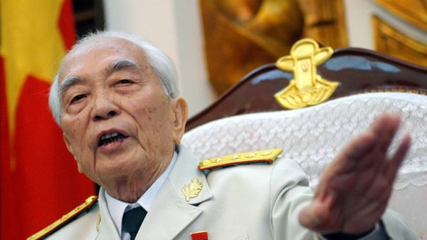 Vo Nguyen Giap, zdjęcie z 2004 r.