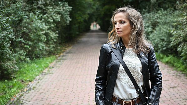 Joanna Bator