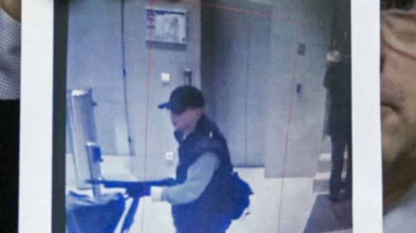 Pokazano zdjęcia sprawcy strzelaniny