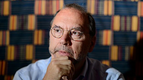 Profesor Peter Piot