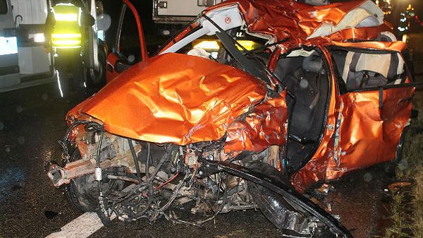 Trzyosobowa rodzina zginęła na miejscu