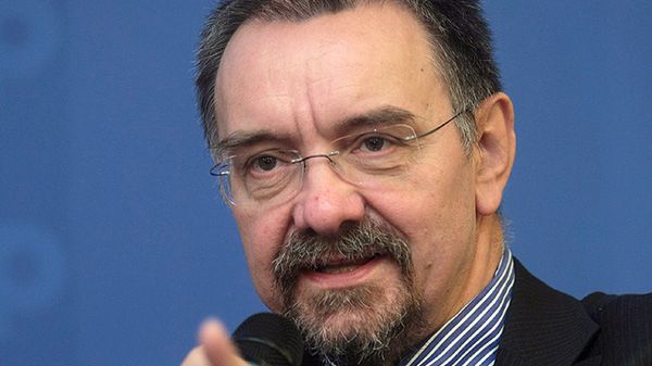 Prof. Romuald Dębski