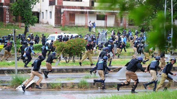 Rozruchy w Islamabadzie