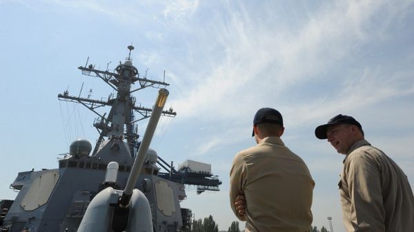 Ćwiczenia Sea Breeze odbywały się także w poprzednich latach. Na zdjęciu: amerykańscy oficerowie podczas manewrów w 2008 r., Odessa