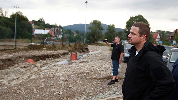 Rafał Trzaskowski podczas wizyty w miejscowości Kasinka Mała