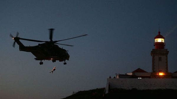 Helikopter ratowniczy nad miejscem tragedii