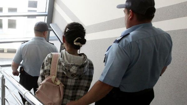 Ewelina C. po rozprawie w Częstochowie w czerwcu br.