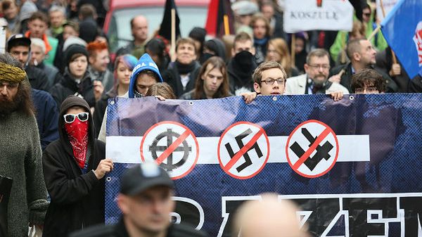 Uczestnicy jednej z demonstracji antyfaszystowskich, która odbyła się w Polsce
