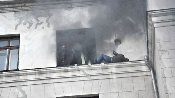 W Odessie w pożarze siedziby związków zawodowych zginęło 31 osób