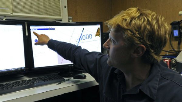 Ekipy szukają wraku w miejscu, gdzie odebrano sygnały mogące pochodzić z czarnych skrzynek