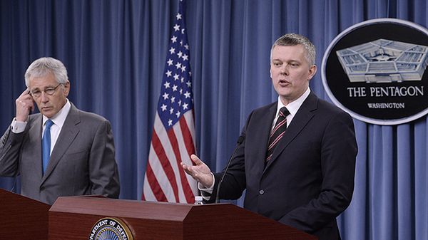 Minister obrony Tomasz Siemoniak i amerykański sekretarz stanu ds. obrony Chuck Hagel