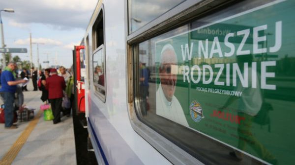 Do Watykanu jadą Polacy z całego kraju