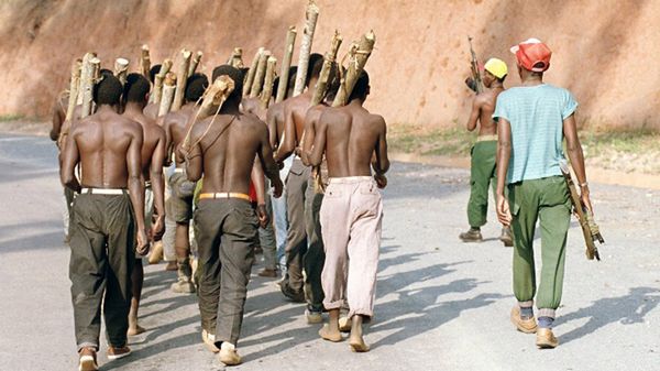 Bojówka Hutu w Rwandzie