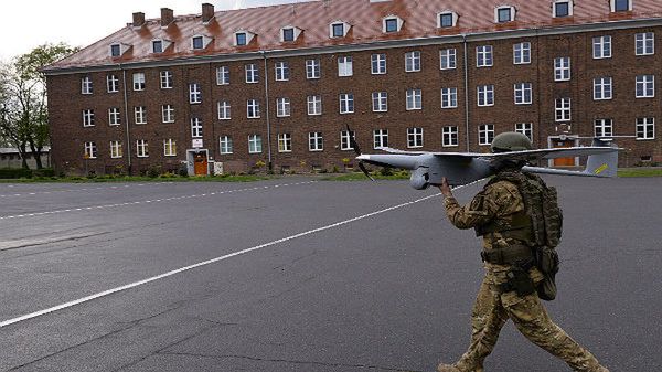 Prezentacja produkowanych w Gliwicach bezzałogowych samolotów FlyEye