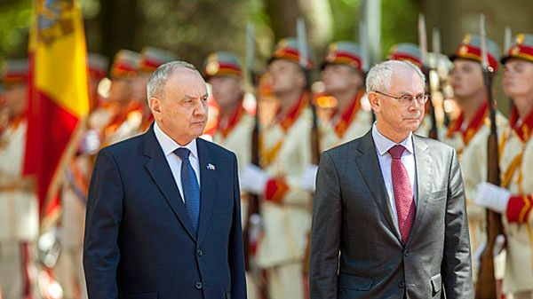 Nicolae Timofti z Hermanem Van Rompuyem