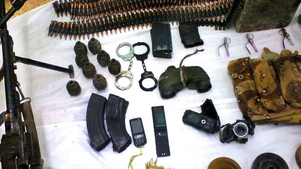 Część arsenału porywaczy przejętego przez algierską armię