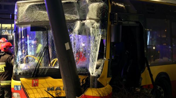 Miejsce wypadku autobusu miejskiego